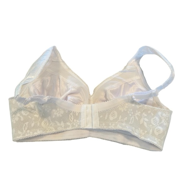 Playtex 18 Hour Ultimate Shoulder Comfort White Size 38B NWT - Picture 6 of 15